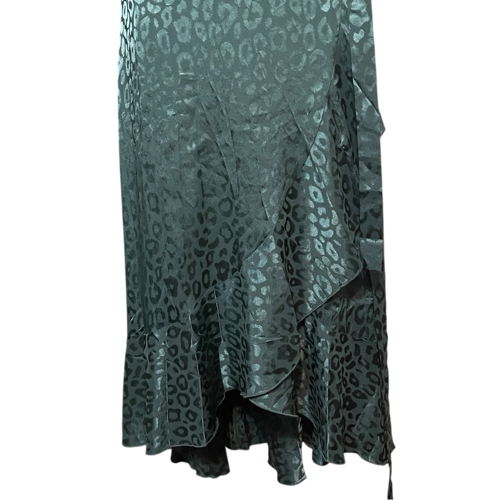 Simple Plus Emerald Green Leopard Print Long Slee… - image 8
